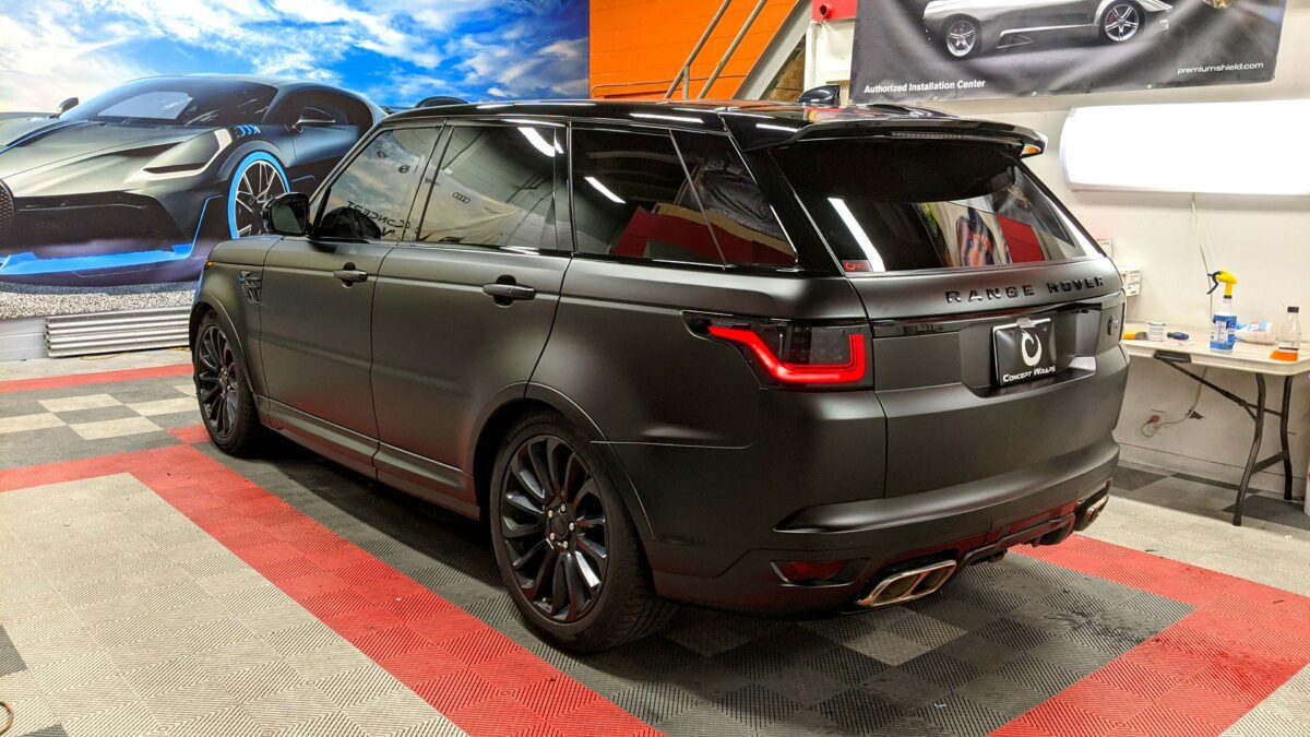 Range Rover SVR Phantom Bk - Concept Wraps